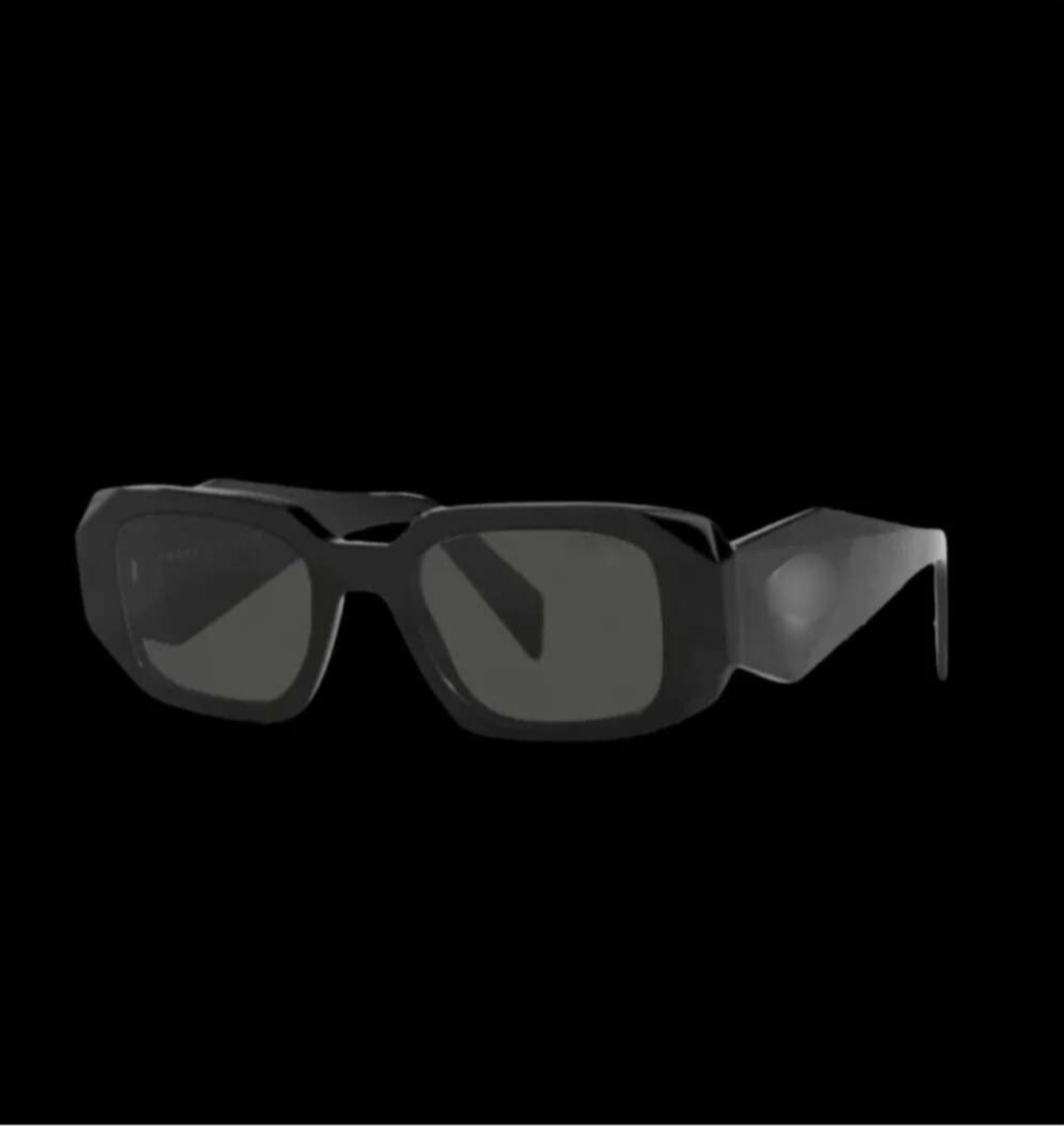 Pr4da Sunglasses
– Freshplug